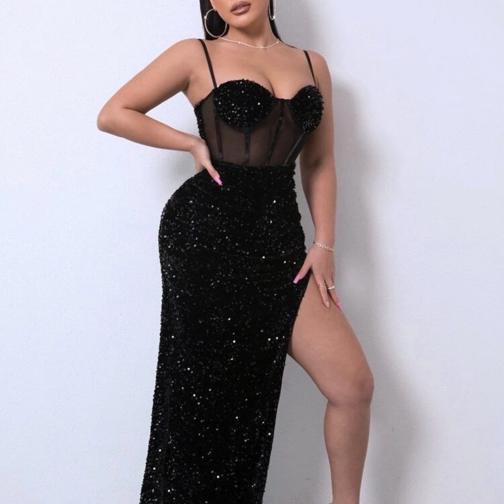 Elegant Black Sequin Evening Dress
